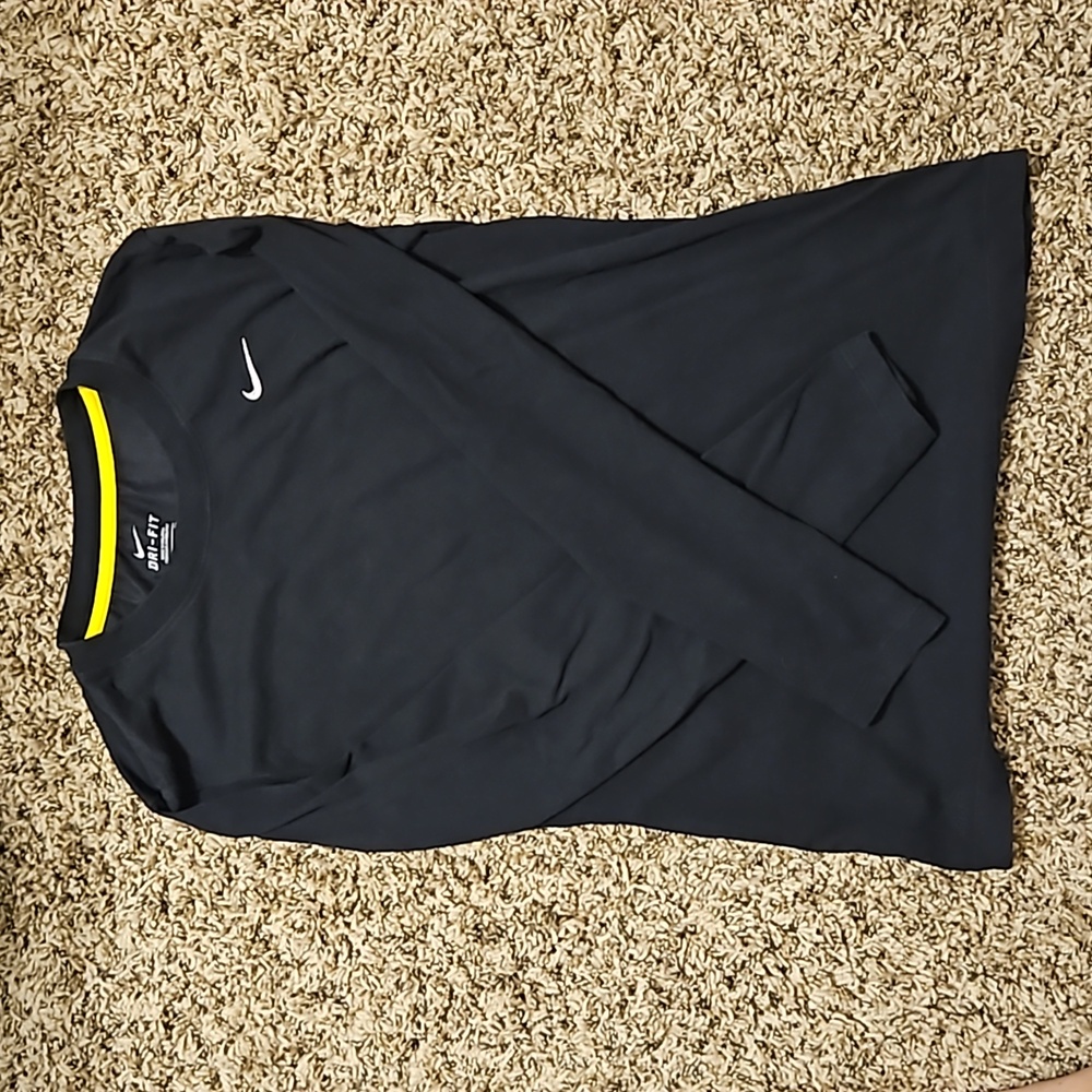 Nike dri fit LS tee